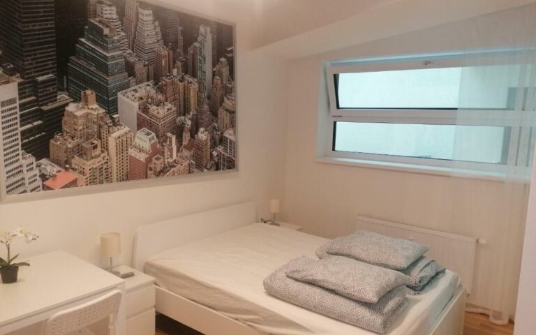 Studio brand new apartment #28 in new building with free parking in city center